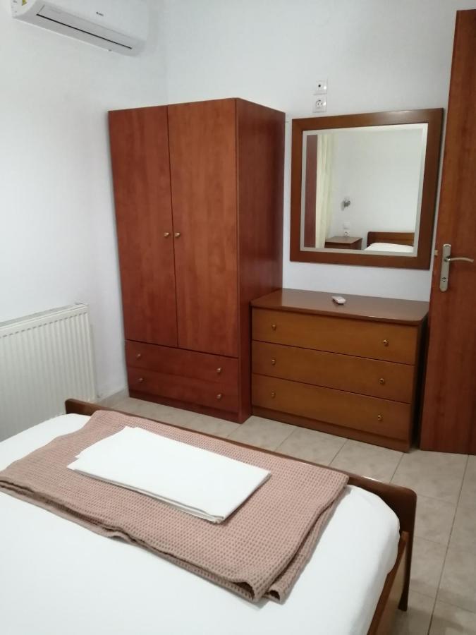 Irini Apartments Керамоті Екстер'єр фото