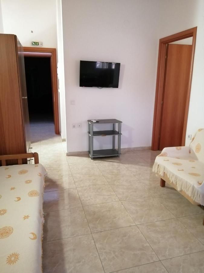 Irini Apartments Керамоті Екстер'єр фото