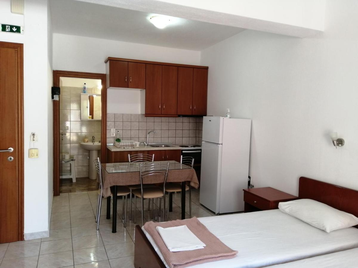 Irini Apartments Керамоті Екстер'єр фото