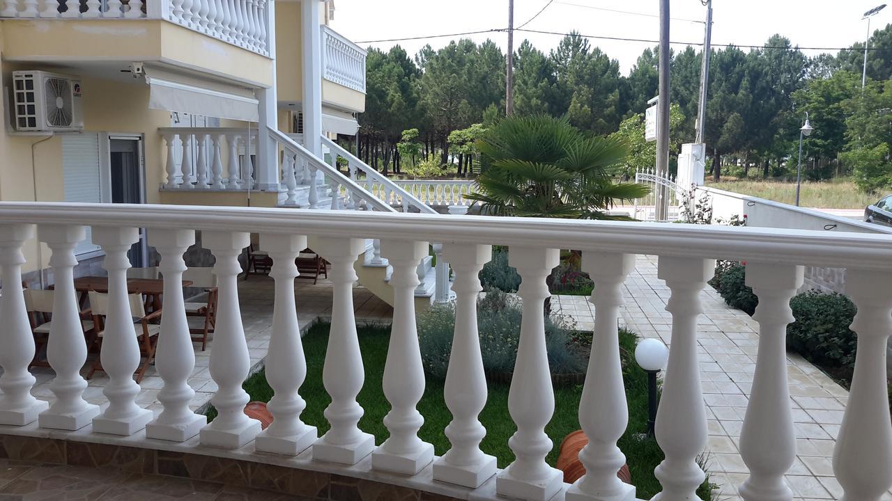 Irini Apartments Керамоті Екстер'єр фото