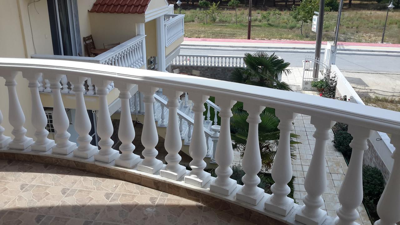 Irini Apartments Керамоті Екстер'єр фото