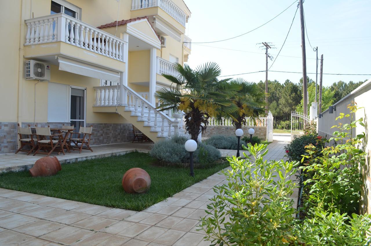 Irini Apartments Керамоті Екстер'єр фото
