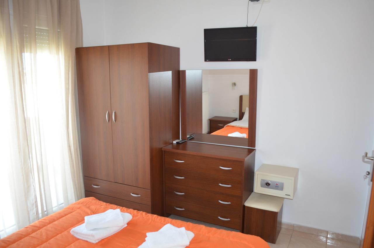 Irini Apartments Керамоті Екстер'єр фото