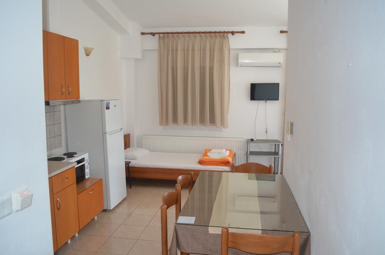 Irini Apartments Керамоті Екстер'єр фото