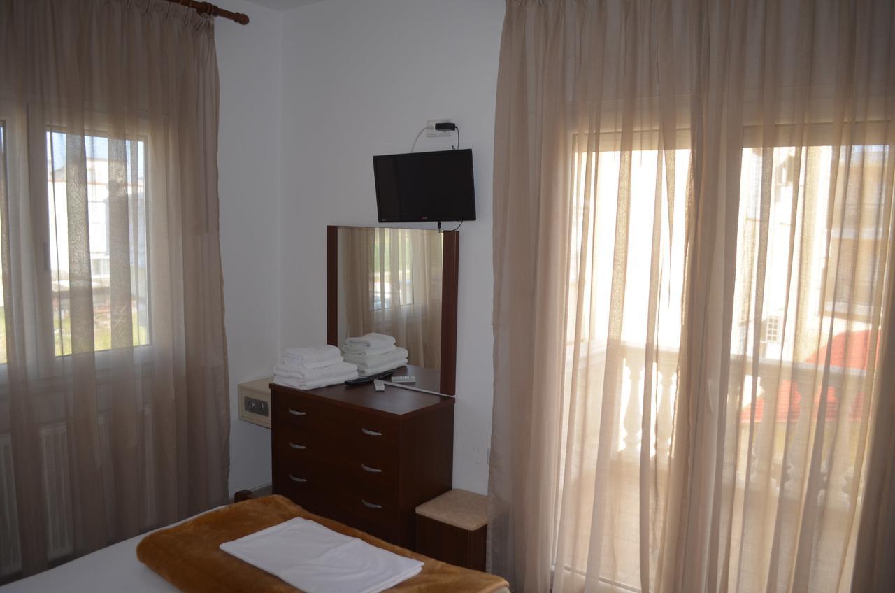 Irini Apartments Керамоті Екстер'єр фото
